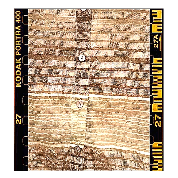 Unleash Your Style with the Pre-Loved West End Long Sleeve Button-Down Shirt - Picture 10 of 16